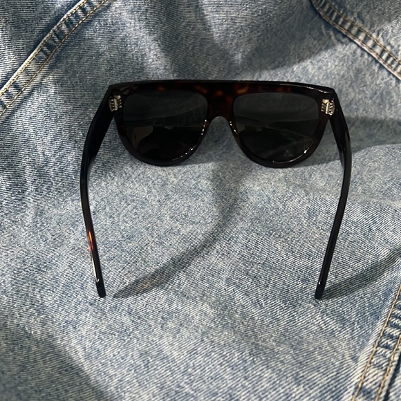 Celine Sunglasses tortoise- CL4001IN - Picture 8 of 13